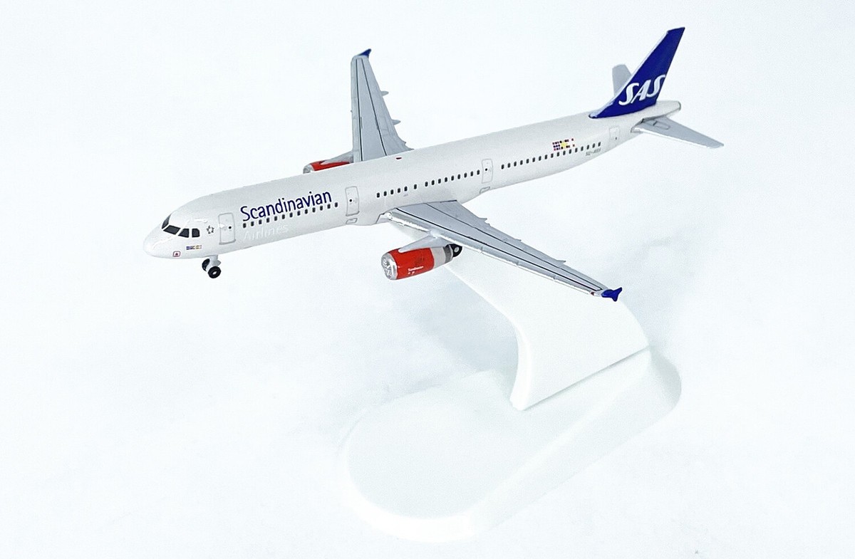 1:500 StarJets SAS Scandinavian AIRBUS A321 Airplane Diecast
