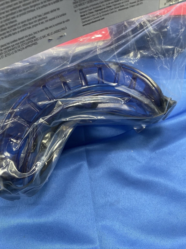 LOT of 4 Kimberly-Clark Jackson Monogoggle Blue V80 XTR Series Protective Goggle - Image 4 of 4