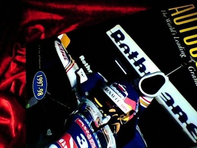Autocourse: The World's Leading Grand Prix Annual : 1997-98 Henry, Alan: