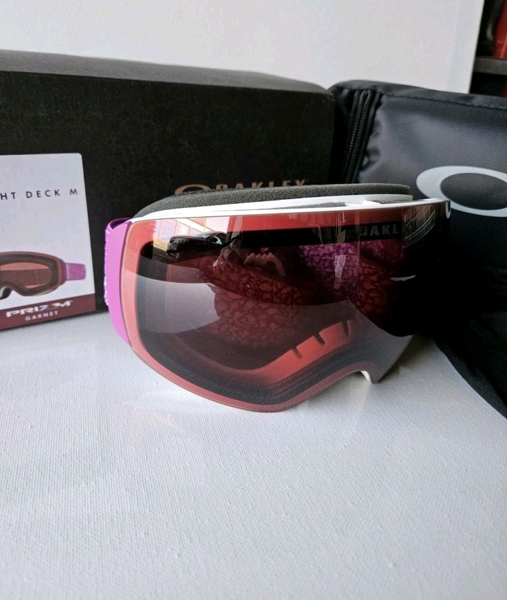 NEW Oakley Flight Deck M Snow Goggles-Prizm- Garnet Lens | eBay