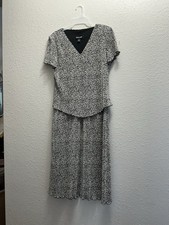 Connected Apparel Layered Dress Women's 8 Black Geometric Accordion Pleat V-Neck