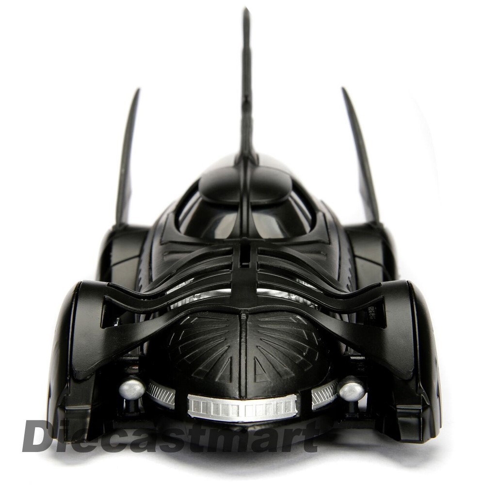 JADA 1:24 1995 BATMAN FOREVER BATMOBILE WITH DIECAST BATMAN FIGURE