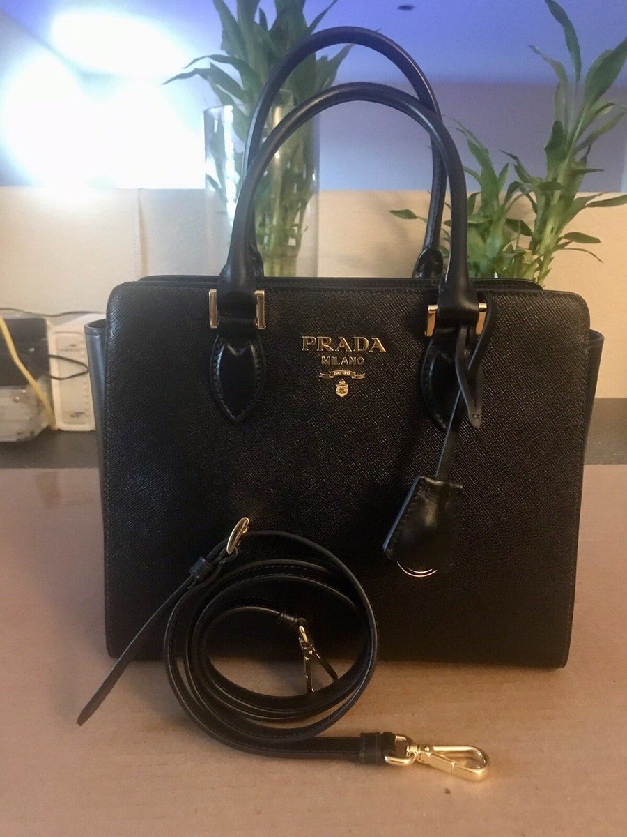 Prada Saffiano Borsa Black Leather Shoulder Tote Handbag Prada Saffiano Borsa Black Leather Shoulder Tote Handbag