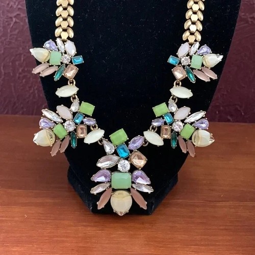 Stella & Dot Trellis Rhinestone Pastel Statement Necklace Gold Tone - Picture 2 of 6