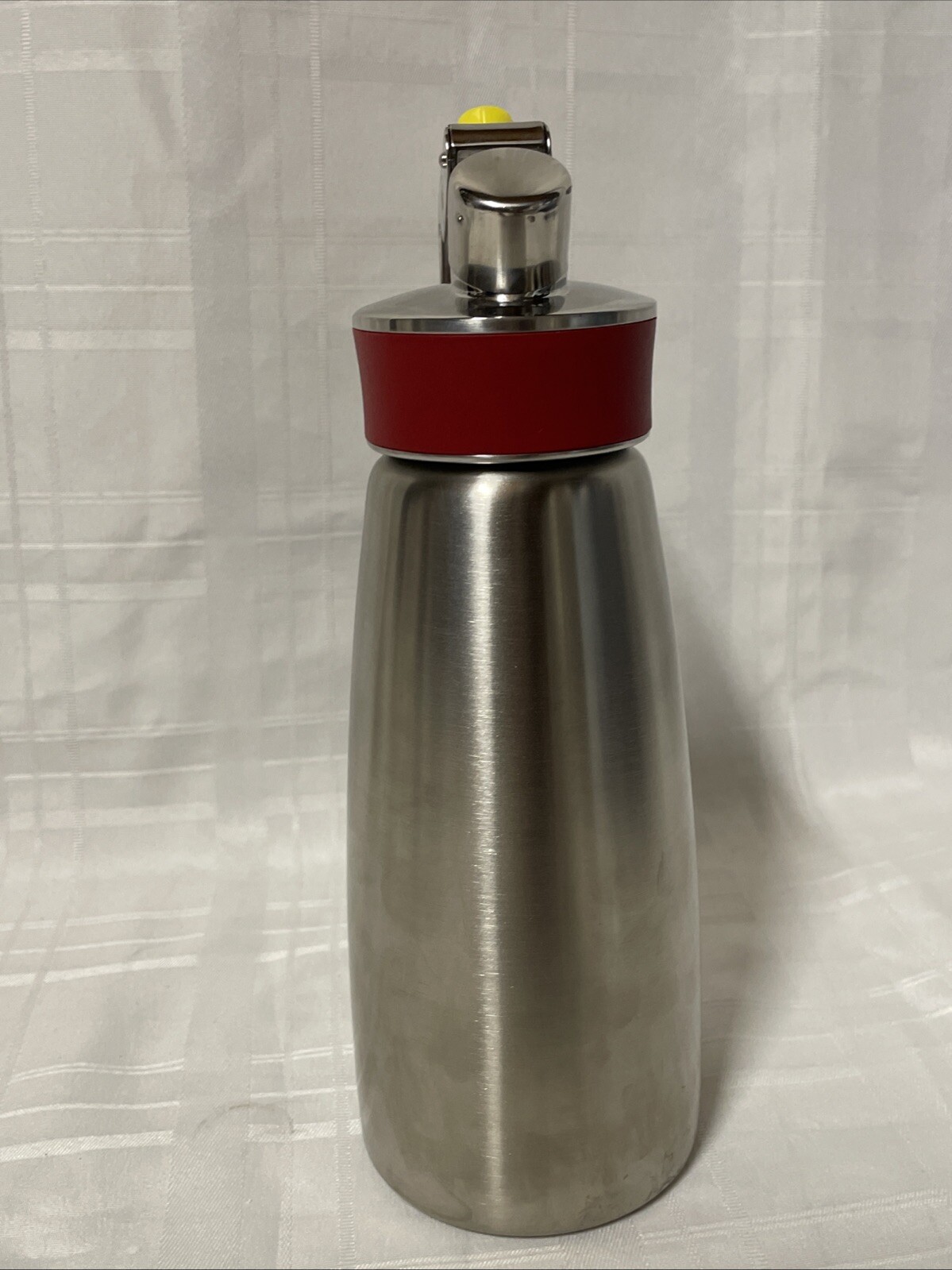 iSi North America Gourmet Whip Cream/Food Whipper, Stainless Steel/Red, 0.5 L