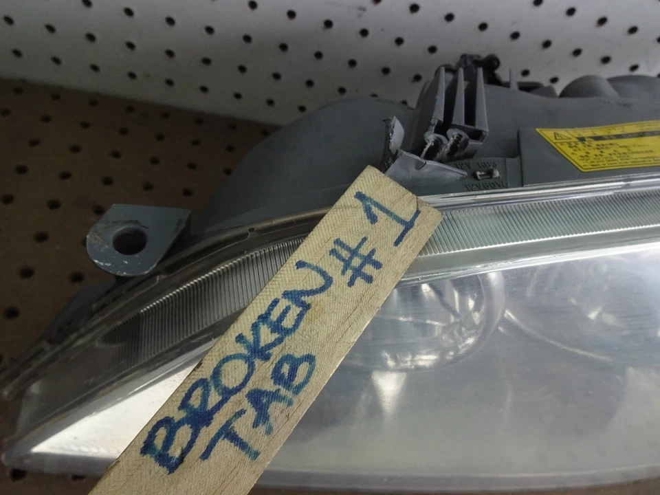 Faro oculto xenón conductor izquierdo Lexus IS 300 2001 2005 OEM 2002 2003 2004  Foto 4 de 4