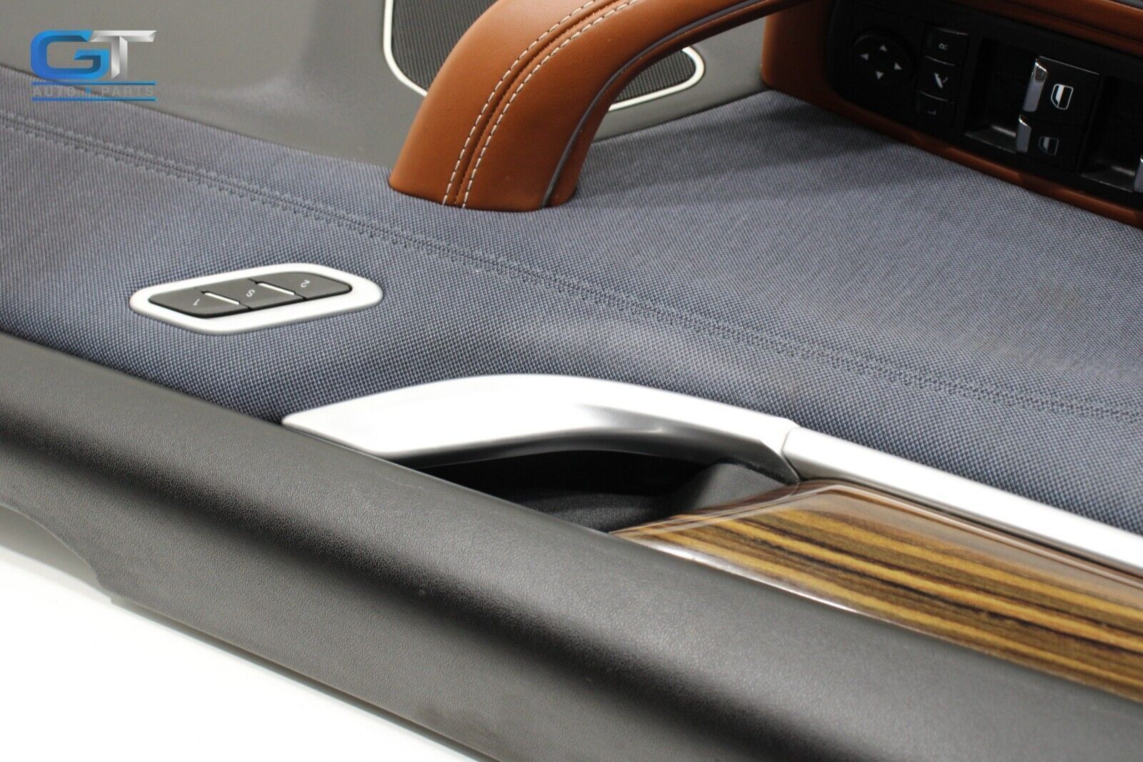 2017-2020 MASERATI LEVANTE FRONT LEFT SIDE INTERIOR DOOR PANEL TRIM COVER OEM