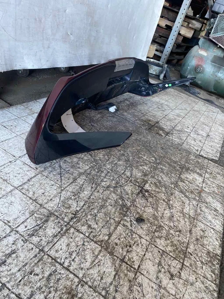 Rear Spoiler TOYOTA HIGHLANDER 14 15 16 17 18 19 Foto 2 de 4