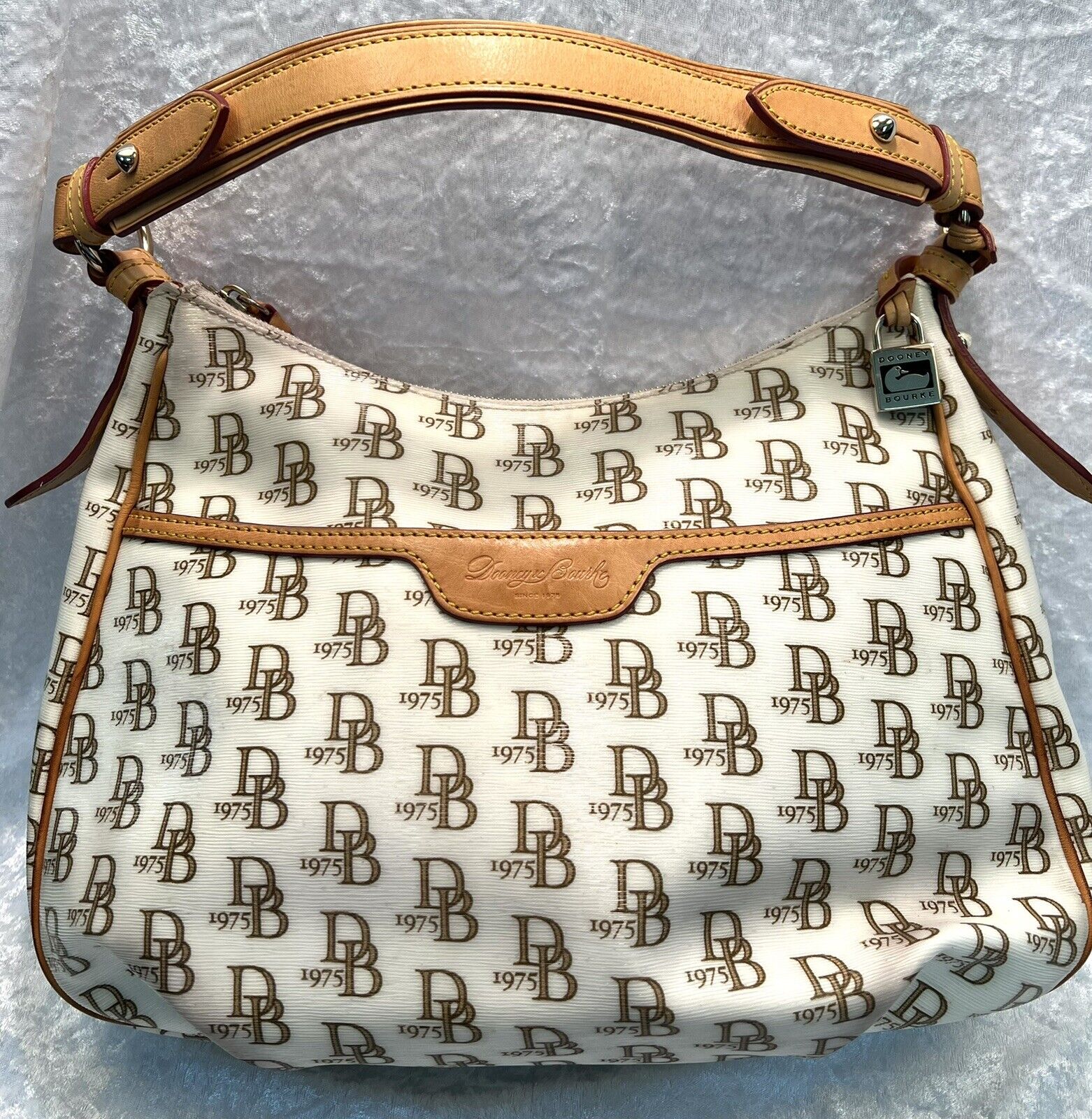 signature dooney and bourke purse