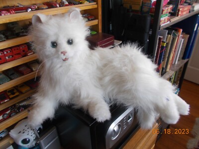 Fur best sale real cat