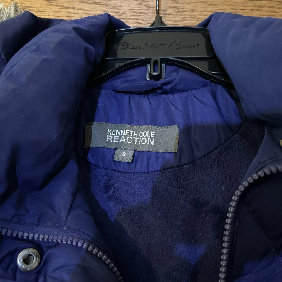 Chaqueta acolchada acolchada con capucha Kenneth Cole Reaction para mujer talla S azul Foto 3 de 4