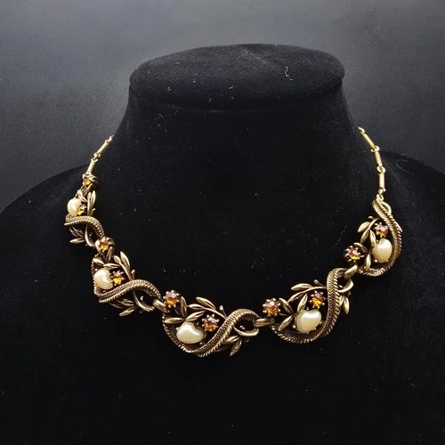 Coro Faux Parl Golden Rhinestone Collar Necklace Vintage Costume jewelry