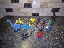 Lot Of 17 Small Plastic Dinosaur Figures/Toys Good Cond Many Different Colors
