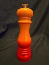 Le Creuset Acrylic Classic Salt  Mill Flame Ombre  8"