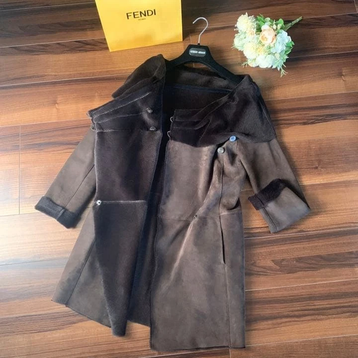 FENDI Actress Collar Fur Leather Double Luxury Used Japan - Image 4 of 4