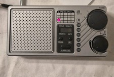 Vintage LIFELONG AM/FM Radio with LCD Alarm Clock Model 845 in Box TESTED