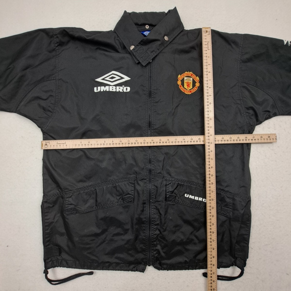 Vintage Manchester United Umbro Jacket Men Medium Black Zip Vintage Manchester United Umbro Jacket Men Medium Black Zip