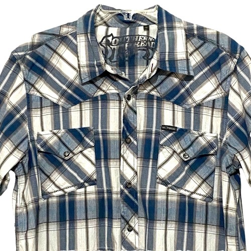 Chemise à manches courtes á pois bleu marine Asos, €31 | Asos | France