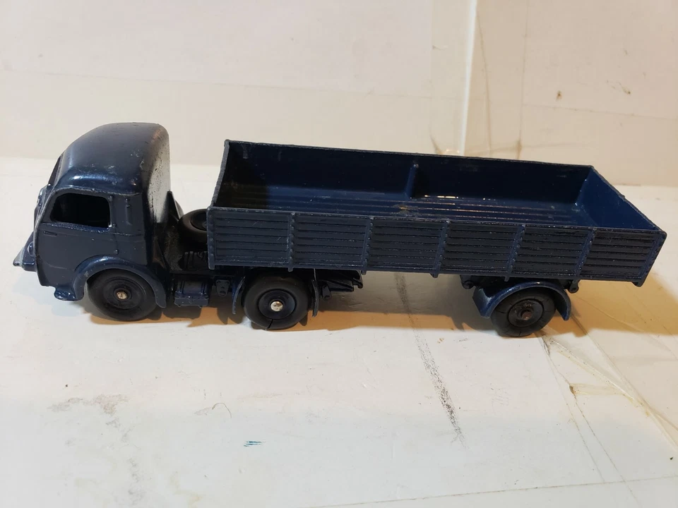 Dinky Toys Tracteur Panhard Meccano Diecast Tractor Stake Truck - Image 2 of 4