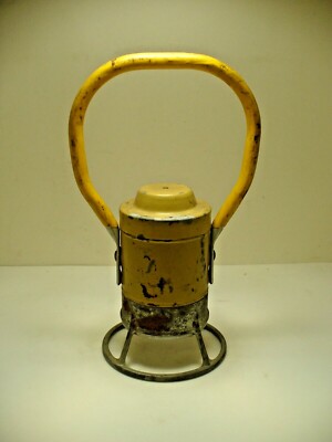 Vintage Adlake No 31-F Two Bulb Yellow Paint Eisenbahn Taschenlampe *GEBRAUCHT*