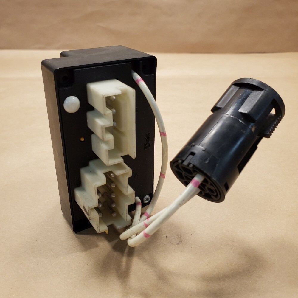 NOS Genuine Jaguar XJ6 XJ40 Center Console Fuse Box Circuit Three