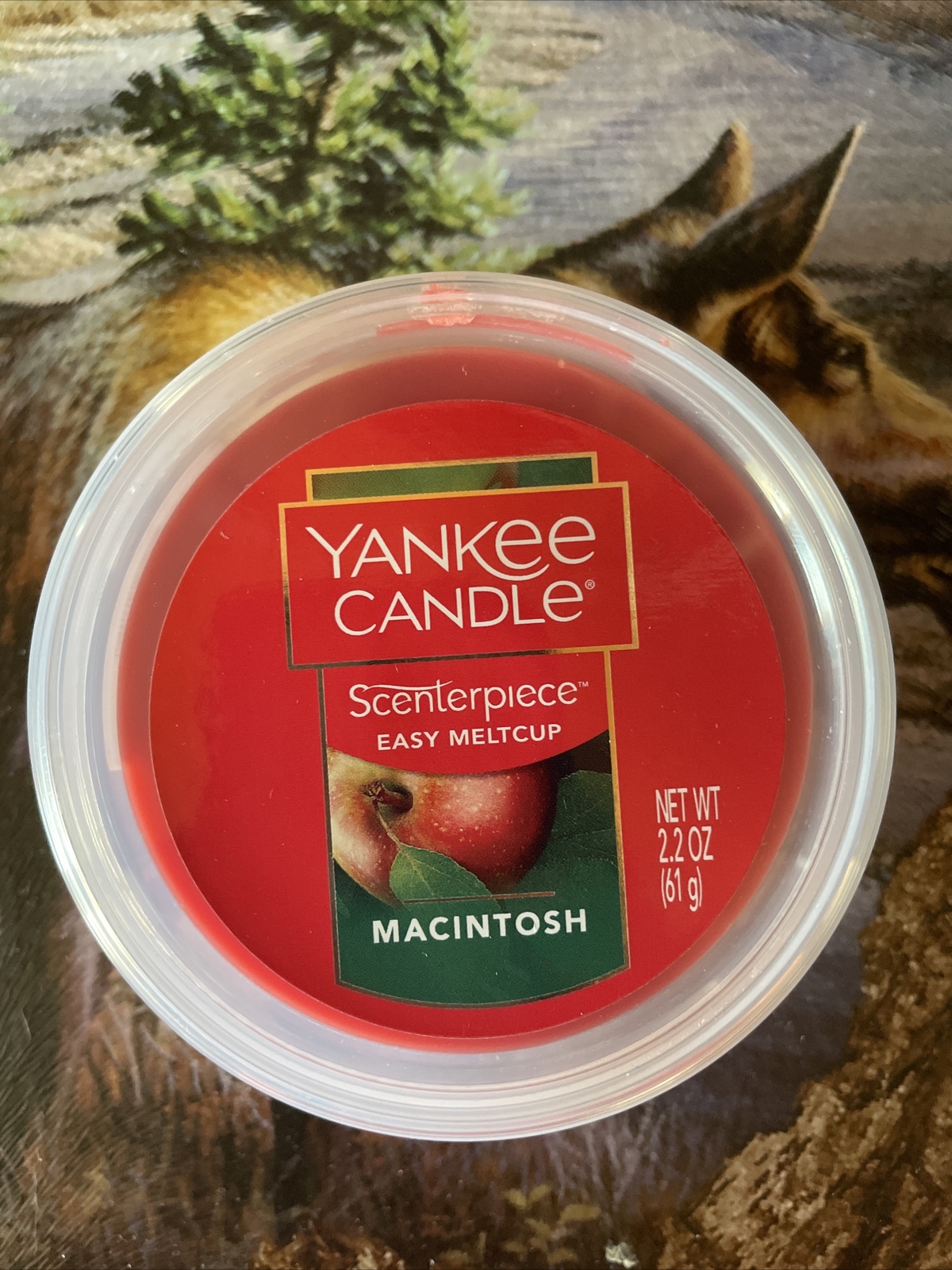 Yankee Candle Scenterpiece Easy Meltcup Macintosh 2.2oz smells amazing
