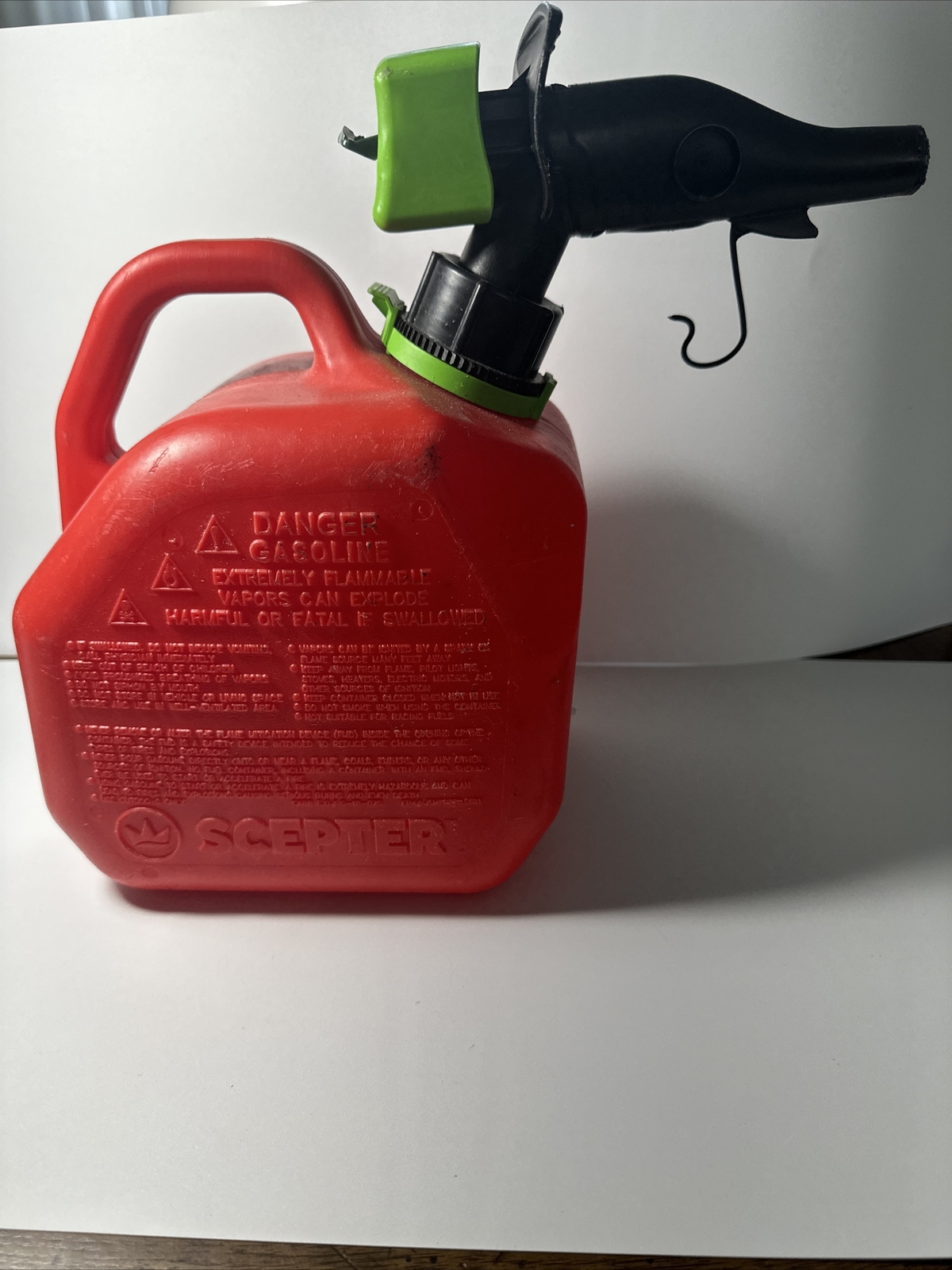 FuelFriend®-PLUS - tanica da 1,5 litri + tubo di beccuccio con serratura - perfetto per moto, auto e altro