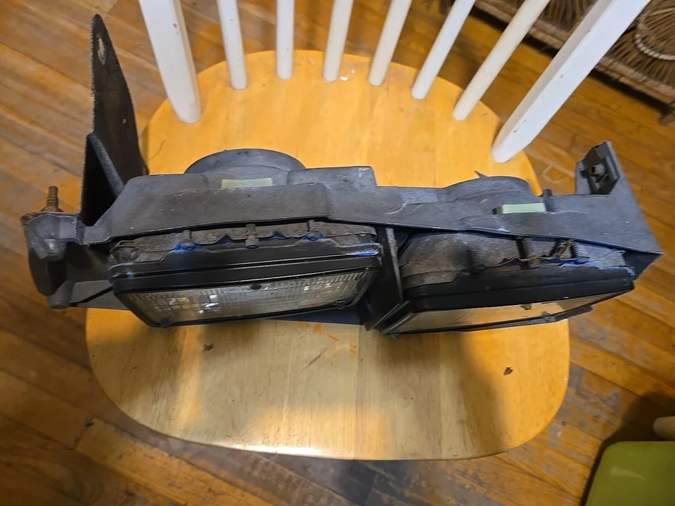 1983-1988 CHEVROLET MONTE CARLO SS Pass боковая фара Rh сборка 85 86 87 88 - Изображение 3 из 4