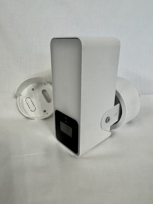 Eve Outdoor WiFi Cam Model 20ECA801 Apple HomeKit Secure Video Floodlight Camera