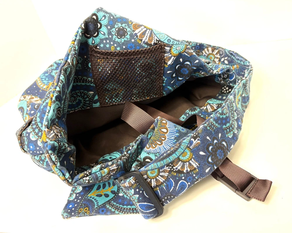 Yoga Mat Bag with Pockets and Adjustable Straps in Peacock Paisley Print NWT