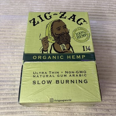 Zig-Zag Rolling Papers Organic Hemp 1 1/4 Size 48 Booklet Display