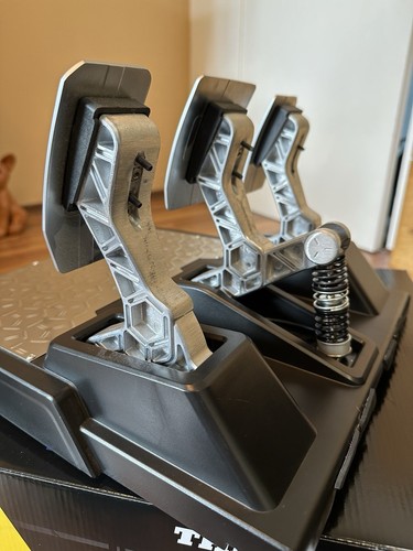 Simracing Lenkrad Controller THRUSTMASTER T300 Ferrari Edition+Pedale T-LC - Bild 5 von 6
