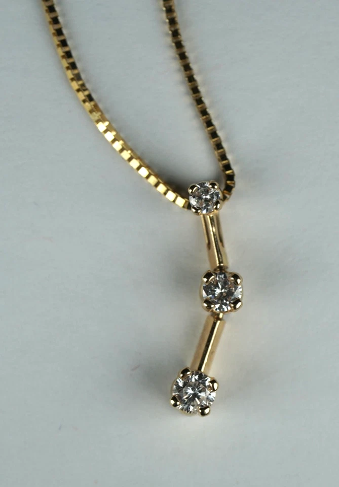 Colgante Diamante NATURAL Oro 14k Pasado Presente Futuro 1/4CTW con Cadena Caja 18" Foto 3 de 4