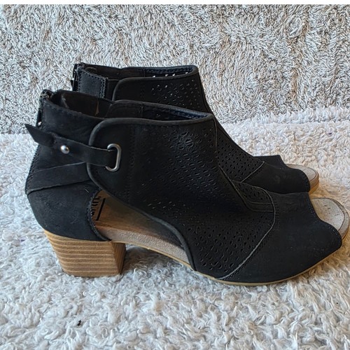 Circus NY by Sam Edelman Women's Elle Ankle Boot Black Patent 6 Medium | Ankle & Bootie