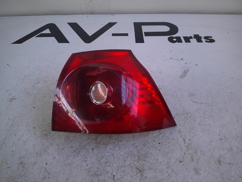 Original VW Golf 5 Limousine Rückleuchte Heckleuchte Rücklicht rechts 1K6945096E