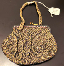 Vintage 1940s Women  s Black  Gold Beaded Eveningwear Purse Kiss Lock Handle