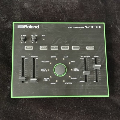 Roland VT-3 Voice Transformer Vocal Effects Processor Vocoder Auto Pitch Reverb
