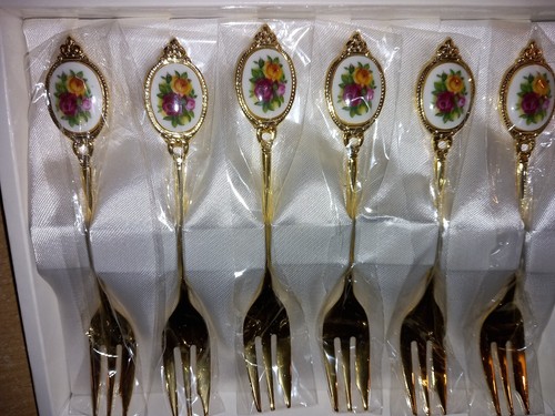 royal Albert cake forks - Picture 14 of 15
