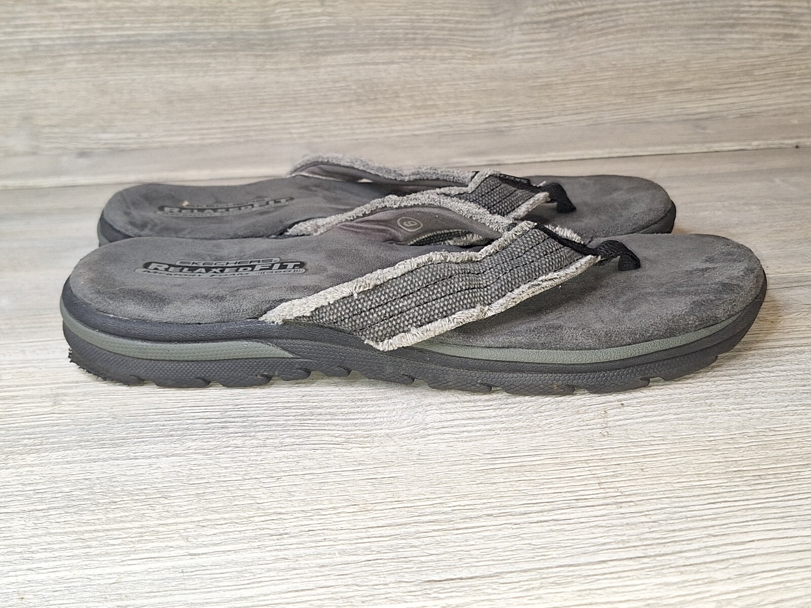 Men's SKECHERS Relax Fit Memory Foam Flip Flops Gray … - Gem