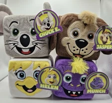 Chuck E. Cheese Plus Cube And Key Chains