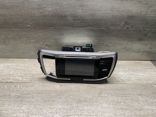 OEM HONDA ACCORD 2016-2017 DASH RADIO CD PLAYER TOUCH SCREEN MONITOR DISPLAY