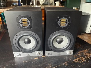 Coppia Monitor Studio Eve Audio SC205 Non Funzionanti / Per Ricambi o Riparazione