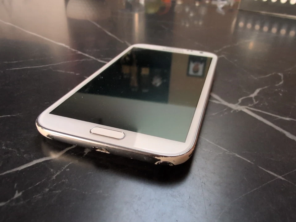 Samsung Galaxy Note 2/Ii 16GB Smartphone Model GT-N7100 (O2 Locked) - Image 2 of 4