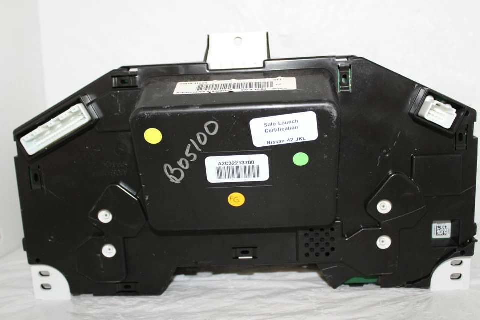 Cuadro de instrumentos velocímetro Nissan Altima 2013 82.355 millas pequeña grieta Foto 2 de 4
