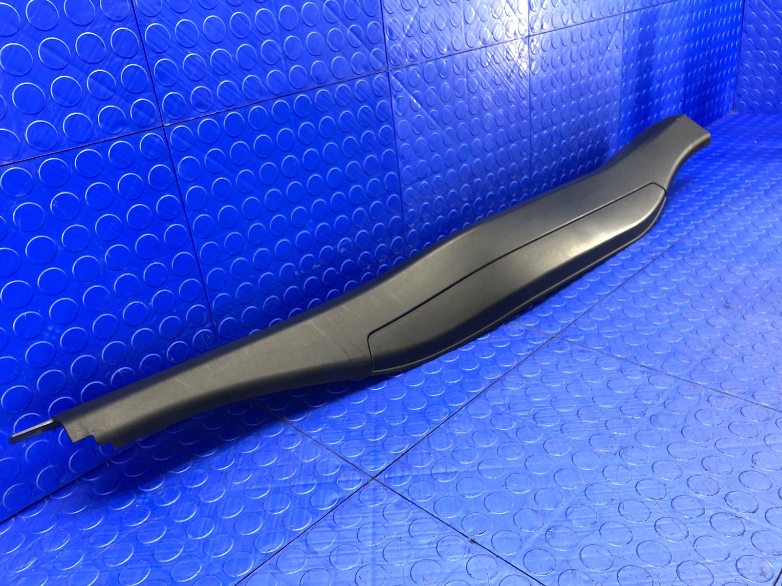 2014-2019 BMW I8 OEM FRONT LEFT DOOR SILL PLATE TRIM PANEL COVER 51477314937