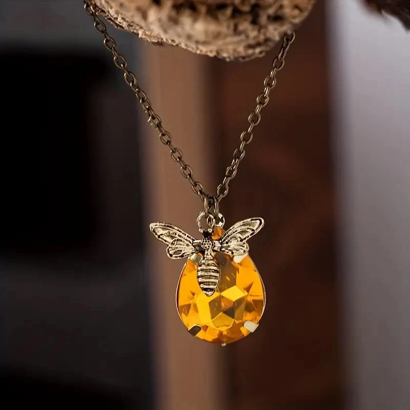 Collar Colgante Abejorro con Piedra Ámbar Dorado Foto 2 de 4