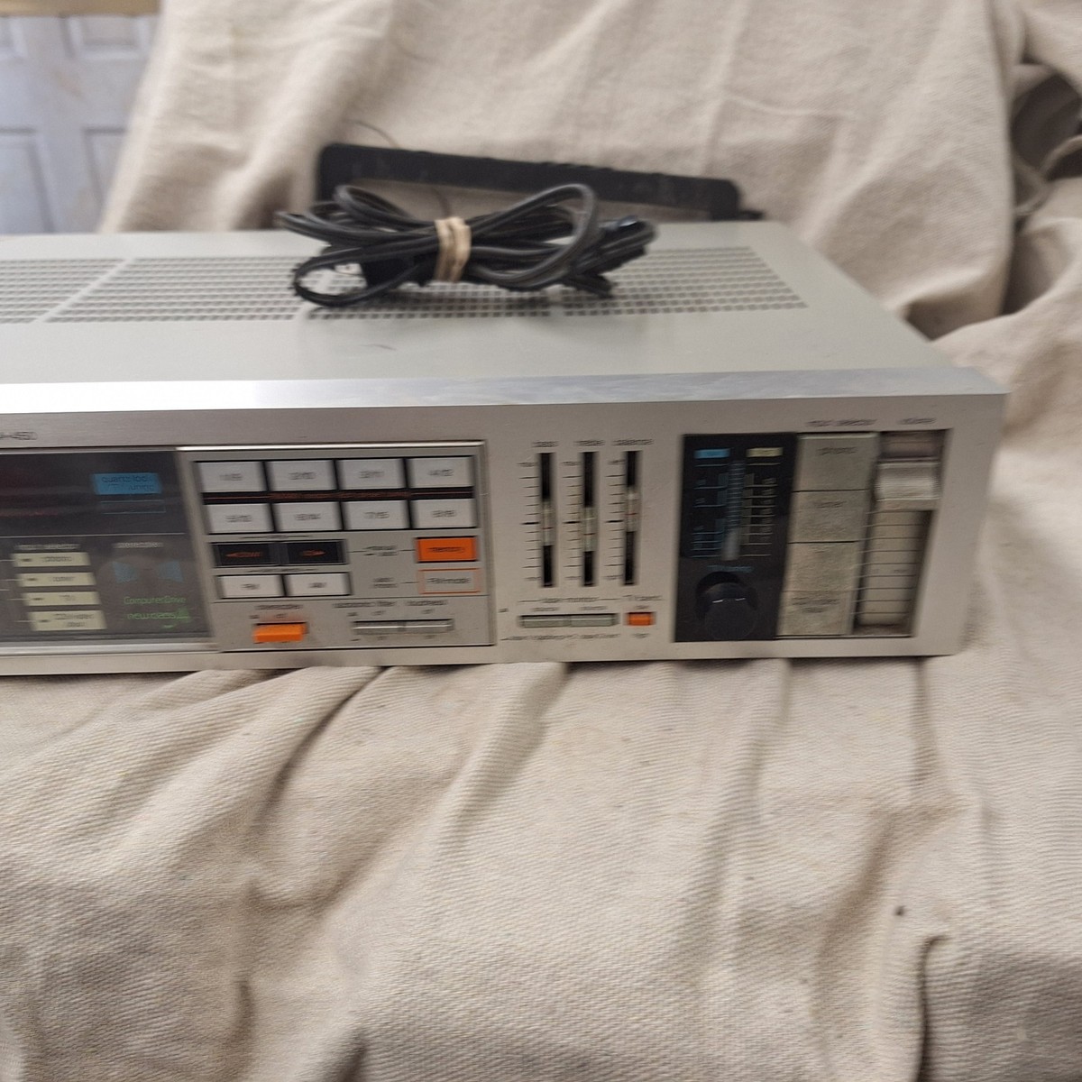 Vintage Technics Quartz Synthesizer SA-450 TV/FM/AM Stereo