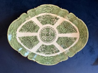 18th Century Chinese Green Fitzhugh Export Porcelain Large Platter
