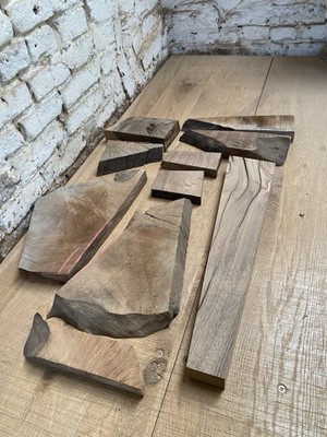Waney Edge Live Edge Nussbaum Brett Landhausdiele Platte River Table