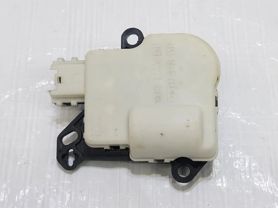 2011-2019 Ford Explorer AC Heater Door Vent Flap Actuator Motor AA53-19E616-CA - Image 2 of 4